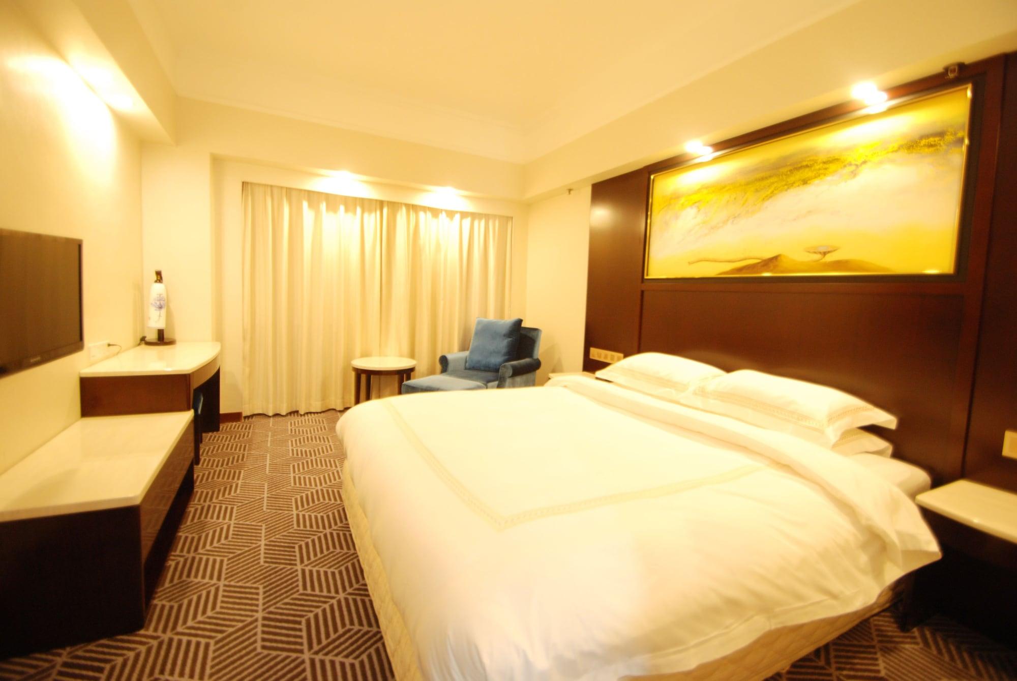 Overseas Chinese Friendship Hotel Гуанчжоу Экстерьер фото