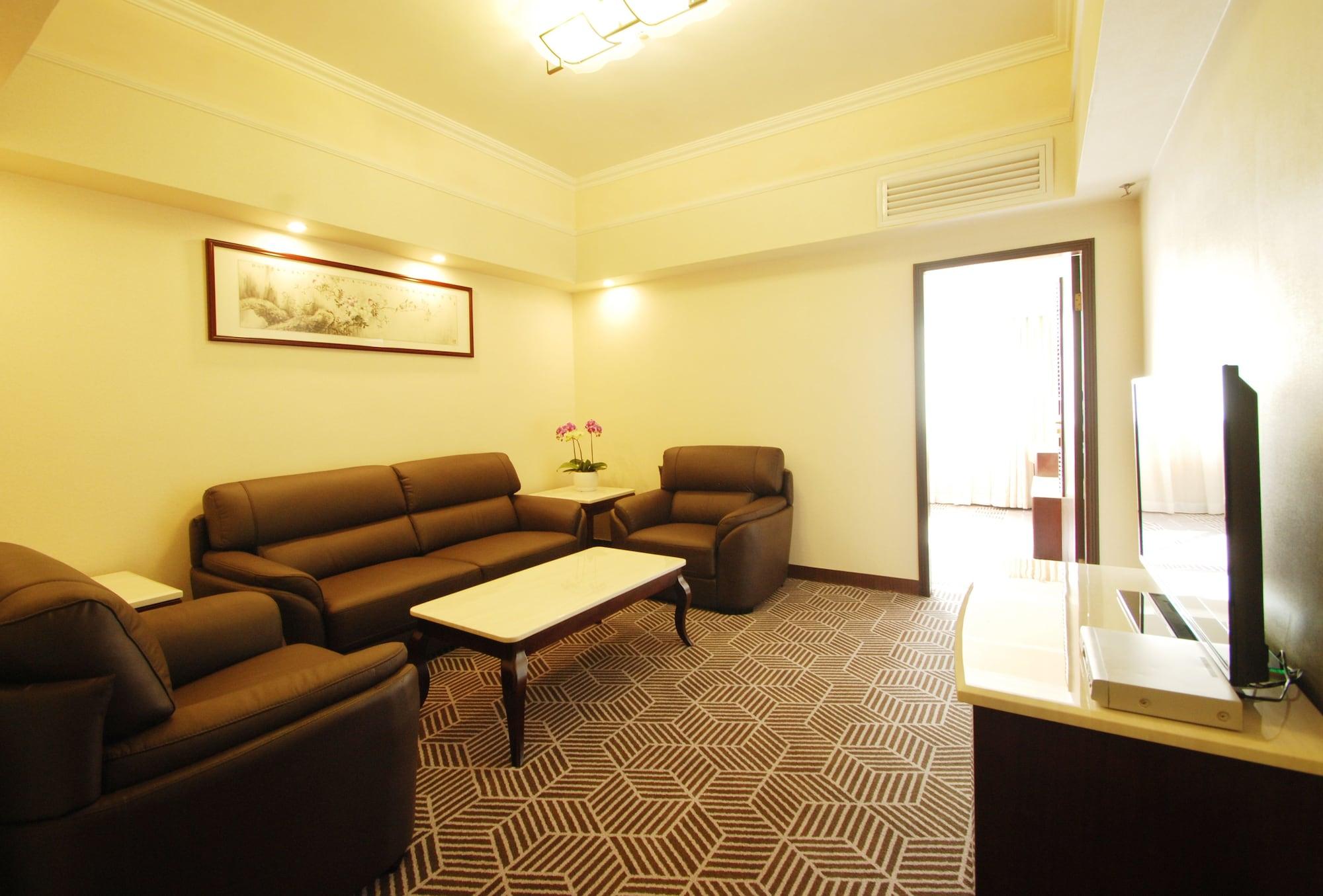 Overseas Chinese Friendship Hotel Гуанчжоу Экстерьер фото