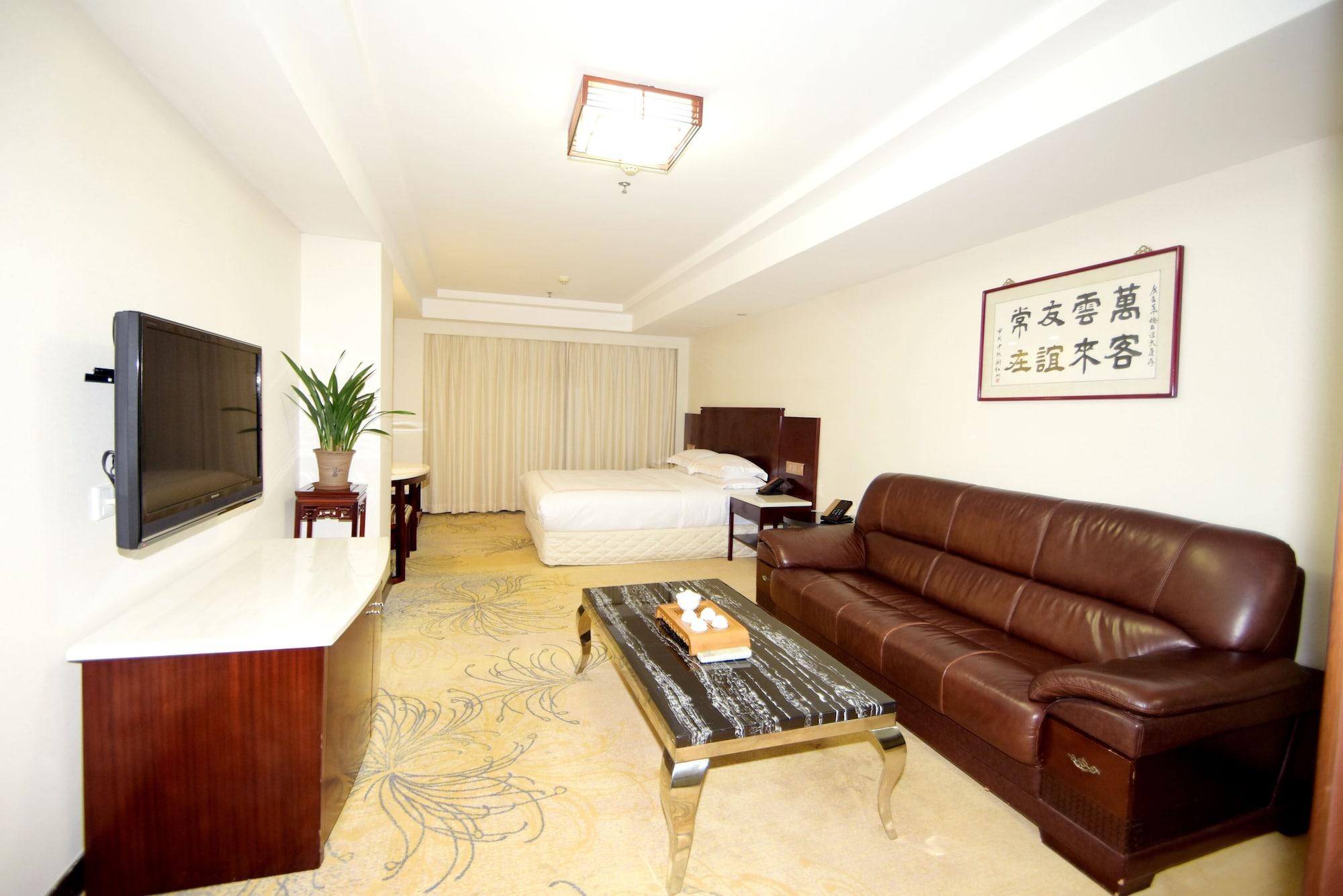 Overseas Chinese Friendship Hotel Гуанчжоу Экстерьер фото