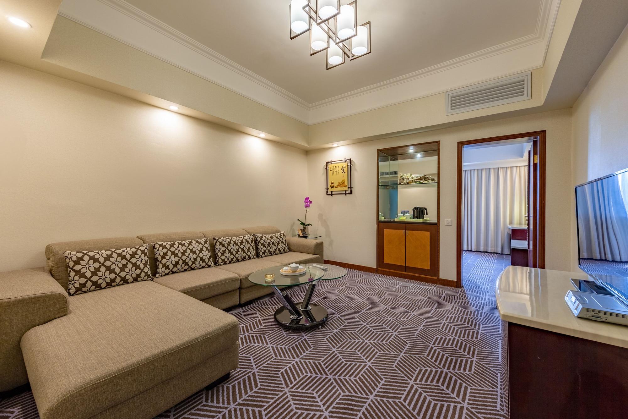 Overseas Chinese Friendship Hotel Гуанчжоу Экстерьер фото