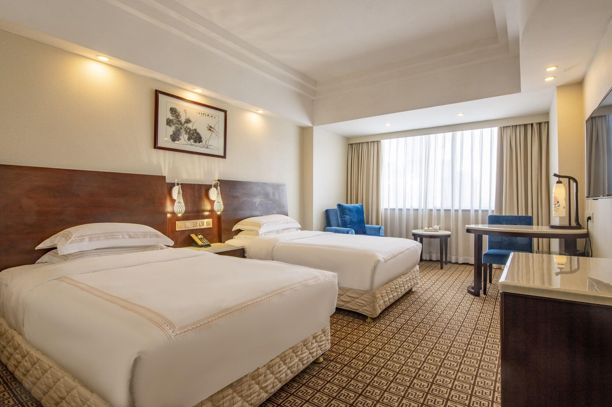 Overseas Chinese Friendship Hotel Гуанчжоу Экстерьер фото