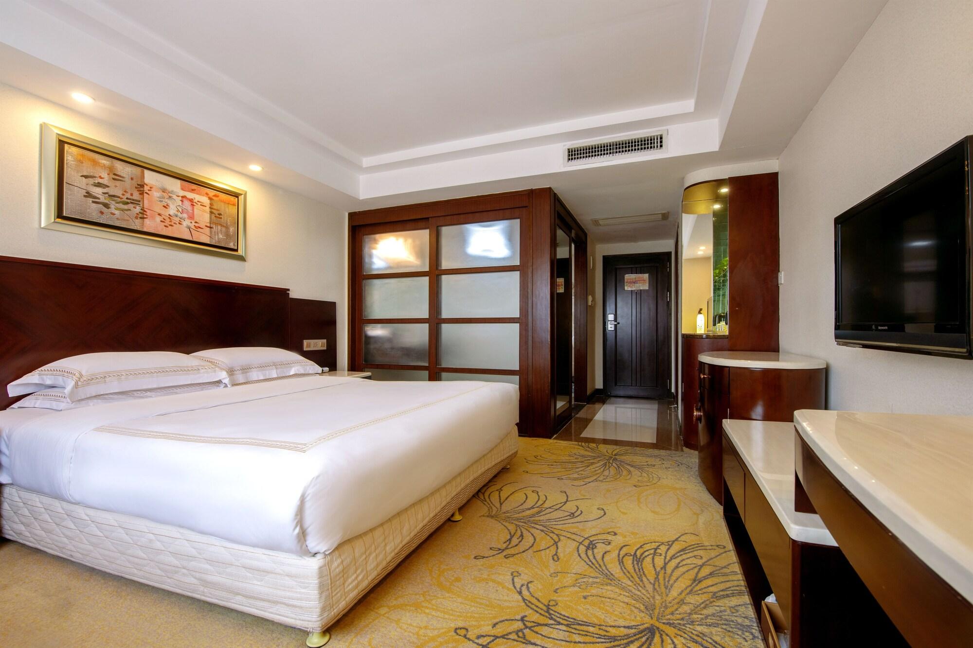 Overseas Chinese Friendship Hotel Гуанчжоу Экстерьер фото