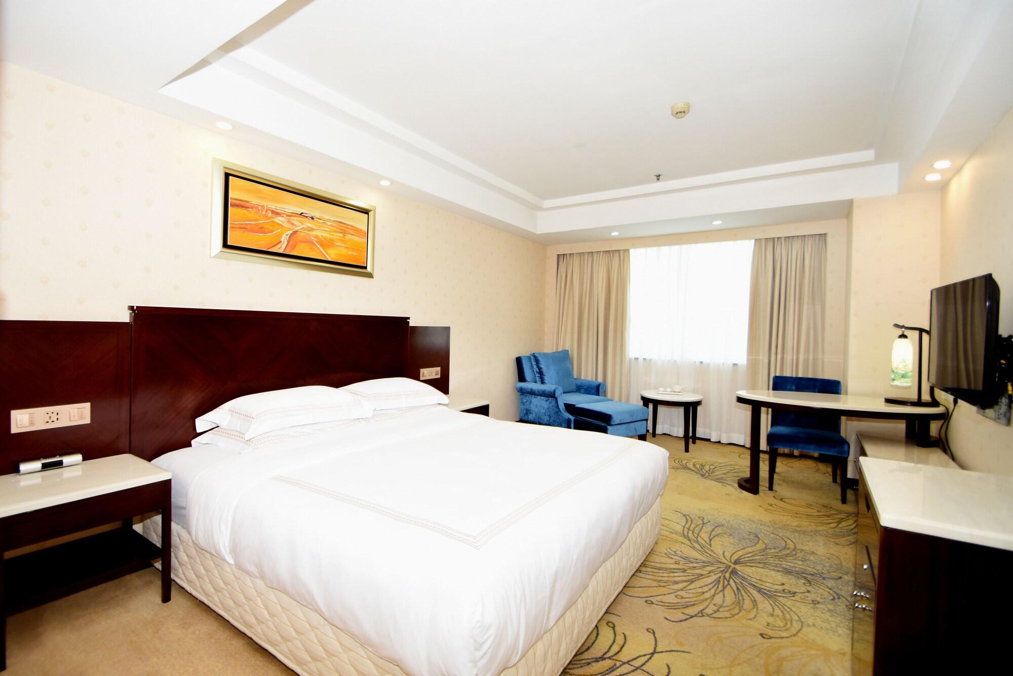 Overseas Chinese Friendship Hotel Гуанчжоу Экстерьер фото